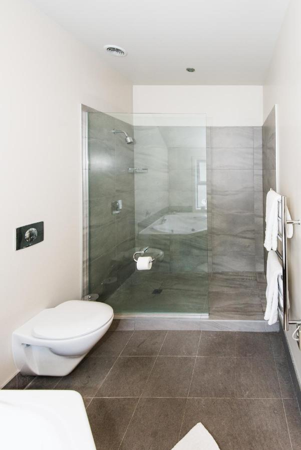 Lakeside Luxury With Spa Queenstown Luaran gambar